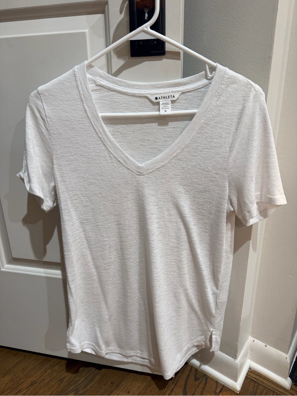 Athleta Women's White V-Neck Short Sleeve Tee